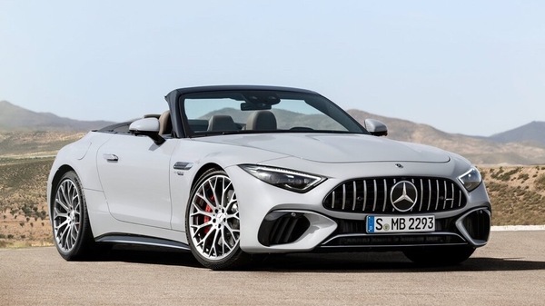 Mercedes AMG SL roadster fa il pieno di novità, ibrido plug-in compreso