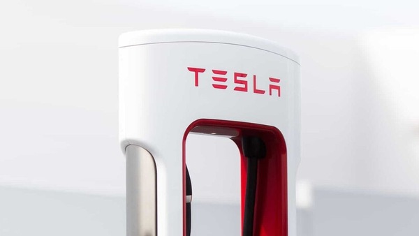 Tesla in Olanda apre i Supercharger alle altre auto elettriche