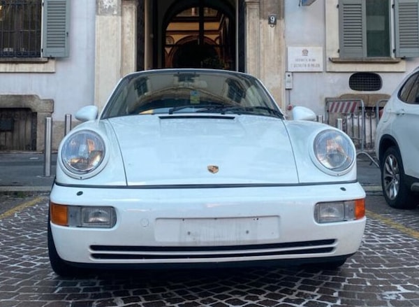 Porsche 911 d'epoca da 50mila euro rubata, salvata dalla Polizia