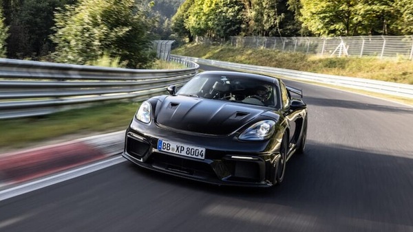 Porsche a Los Angeles: novità 718 GT4 RS, Taycan GTS e berlina all road