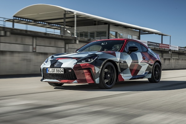 Toyota GR86, la prova su strada di una "sportiva di razza"