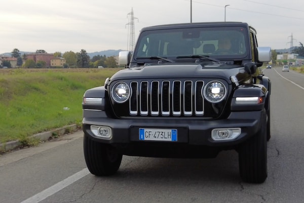 Jeep Wrangler 4Xe, la prova del fuoristrada plug-in hybrid