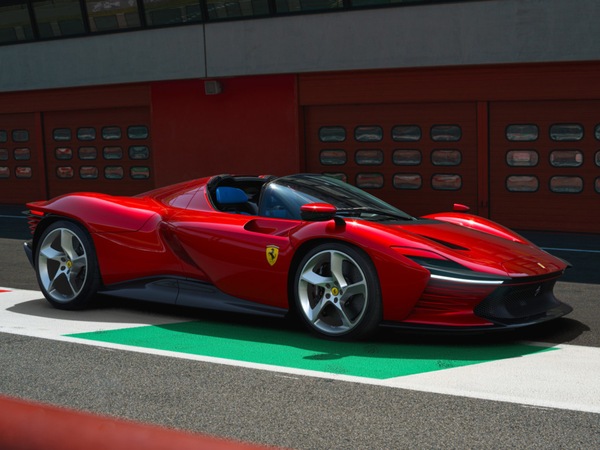 Ferrari Daytona SP3, la Grande Bellezza