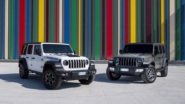 Jeep Wrangler 4xe 2022, addio diesel e benzina: sarà l'unica a listino