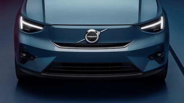 Volvo, nel 2022 nuova XC90 e il suv urbano elettrico