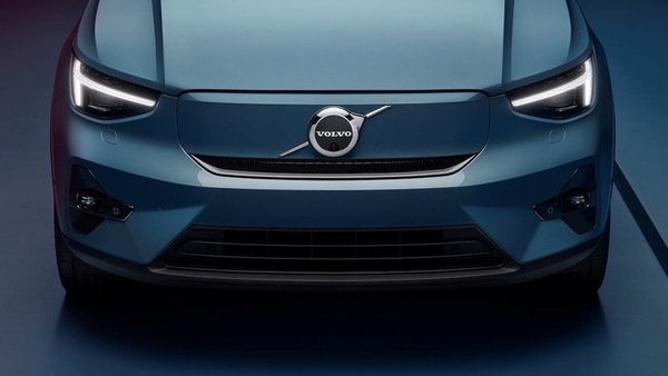 Volvo, nel 2022 nuova XC90 e il suv urbano elettrico