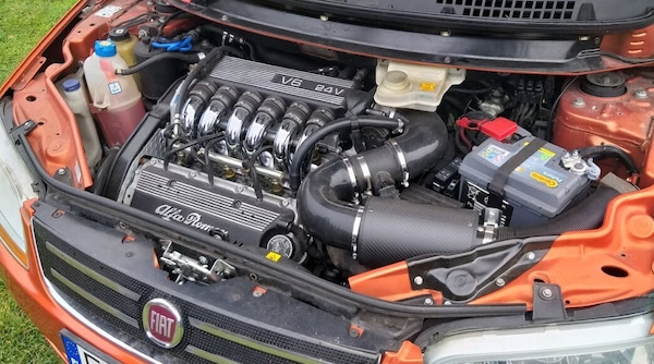Fiat Multipla, in Polonia ha il V6 Busso dell'Alfa Romeo
