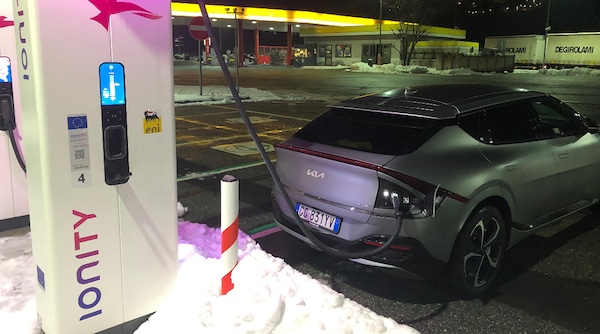 Viaggiare in elettrico, da Milano a Courmayeur con la Kia EV6