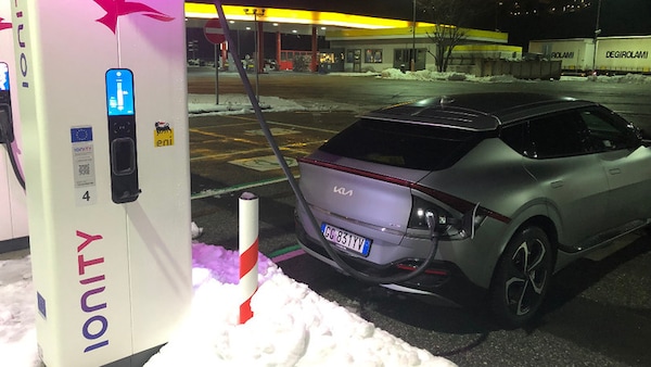 Viaggiare in elettrico, da Milano a Courmayeur con la Kia EV6