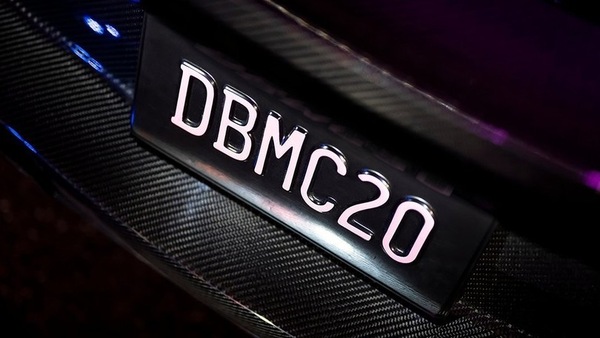 Maserati MC20, un pezzo unico per David Beckham