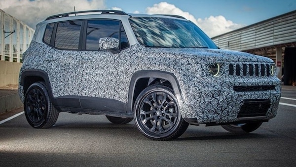 Jeep Renegade 2022, la prima foto del restyling