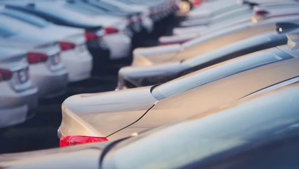 UNRAE contro il Governo: "Sconcertati dalla mancanza degli incentivi auto 2022"