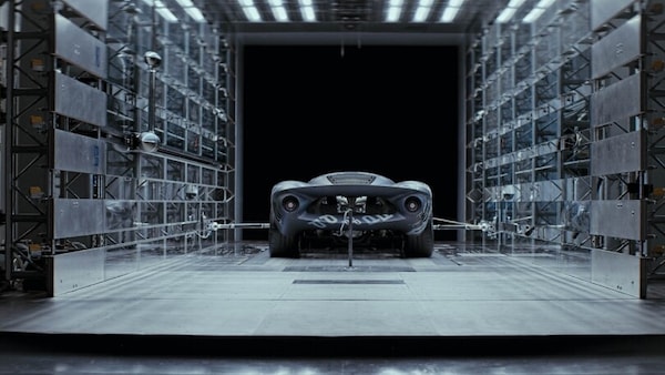 La nuova De Tomaso P72 verrà prodotta al Nürburgring