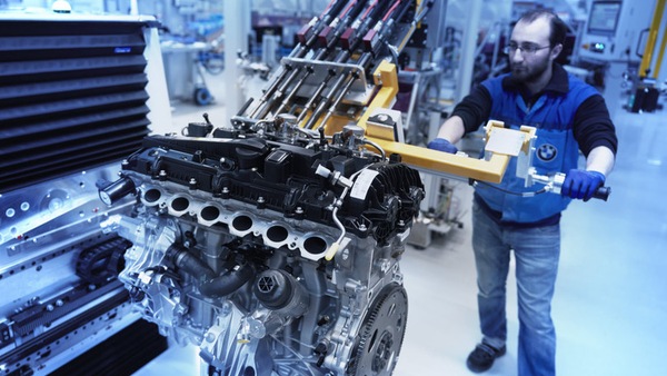 BMW è al lavoro su una nuova generazione di motori endotermici