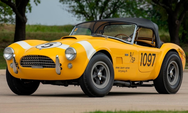 Una Shelby Cobra del 1964 venduta a 1,2 milioni di euro