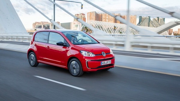 La Volkswagen e-up!, la citycar elettrica rientra in produzione