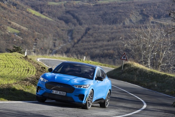 Car Of The Year 2022, le finaliste: Ford Mustang Mach-E