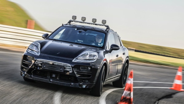 Porsche corre in Italia e nel 2023 arriveranno Macan elettrica e 911 ibrida
