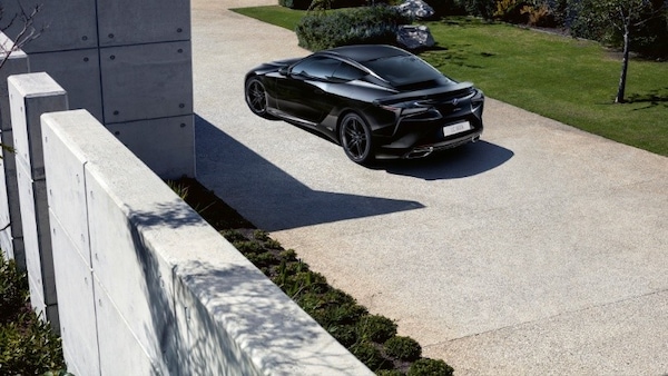 Lexus LC Coupé, la nuova ala posteriore è come quella degli aerei