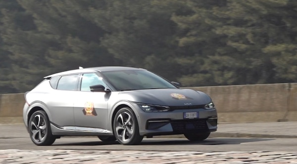 Car of The Year 2022, la prova della Kia EV6