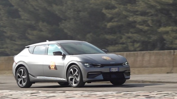 Car of The Year 2022, la prova della Kia EV6