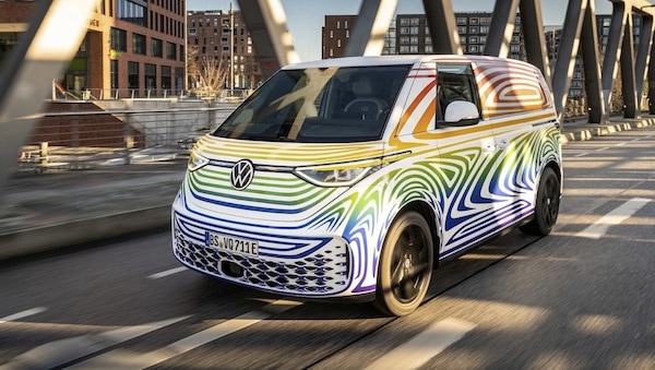 Volkswagen ID.Buzz, Cargo e 5 posti svelano dimensioni e caratteristiche