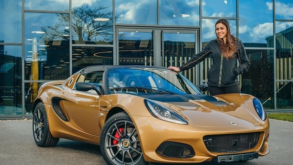 Lotus Elise, l'ultima per Elisa Artioli, che ha dato il nome al mito