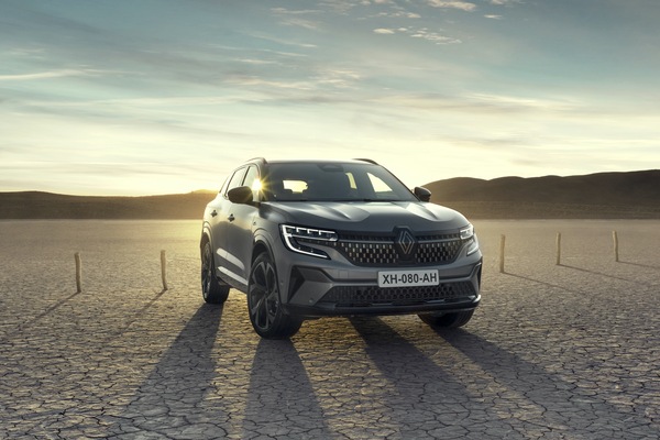 Renault Austral, ecco il Suv sensual tech