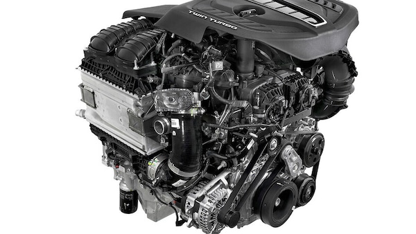 Stellantis prepara i nuovi motori sei cilindri Hurricane