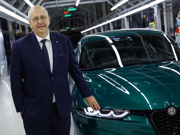 Alfa Romeo, non tornerà indietro: solo elettriche dal 2027