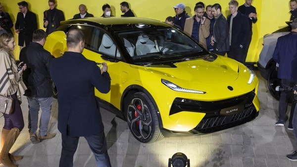 Lotus Eletre, dimensioni maxi e prestazioni elettriche per il suv