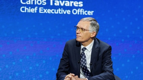 Stellantis, Tavares: "Diamo il massimo per mobilità pulita, ma serve sostegno di istituzioni"