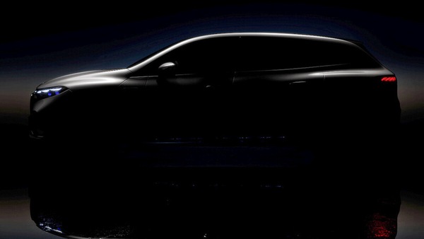 Mercedes EQS Suv, il maxi suv elettrico rivela la data di presentazione