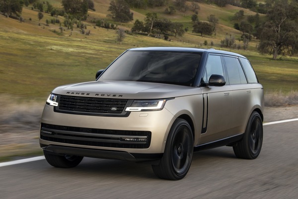 Nuova Range Rover, lusso a prova di fango