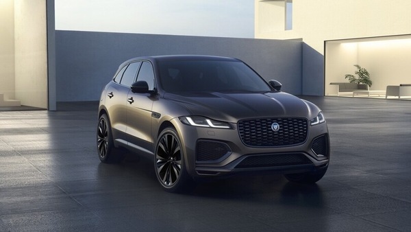 Jaguar F-Pace Sport si veste delle prestazioni 300 e 400