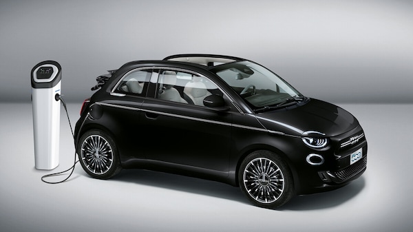 Fiat 500e La Prima by Bocelli, l'audio è firmato JBL