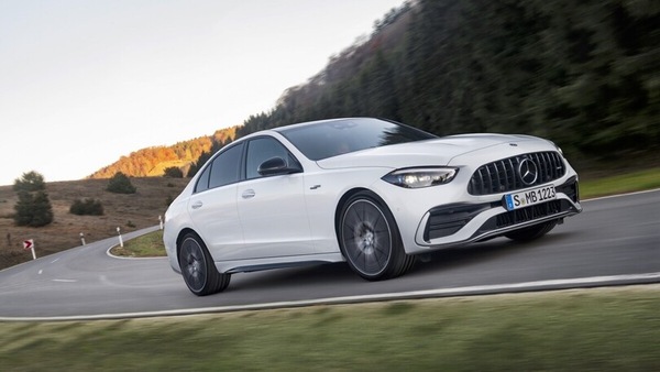 Mercedes-AMG C 43, prestazioni istantanee con il turbo elettrico