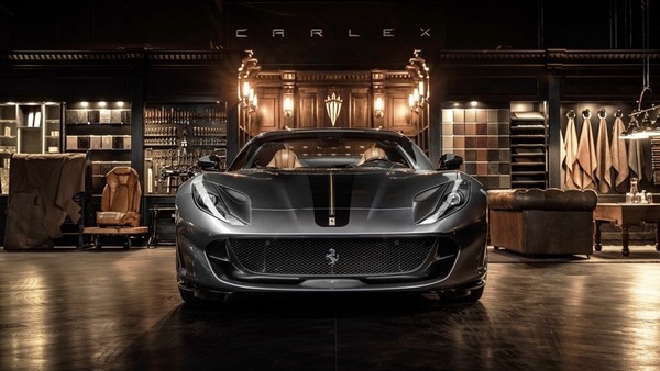 Ferrari 812 GTS, Carlex crea l'abitacolo old style