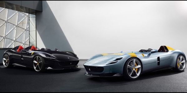Ferrari Cavalcade Icona, passerella esclusiva con Monza SP1 e SP2