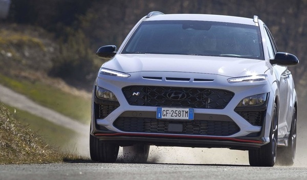 Sul nuovo numero di Auto in edicola: Hyundai Kona N, un vero fulmine