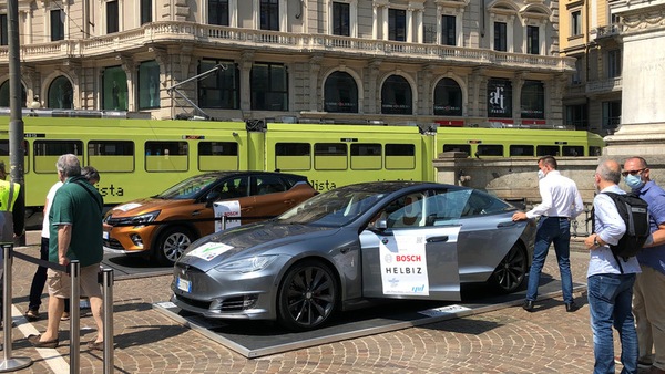 Stop motori endotermici 2035, scelta corretta? Uiga lancia il sondaggio