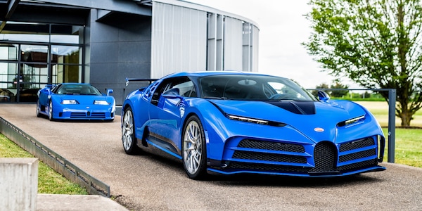 Bugatti Centodieci, la prima è un omaggio alla EB110
