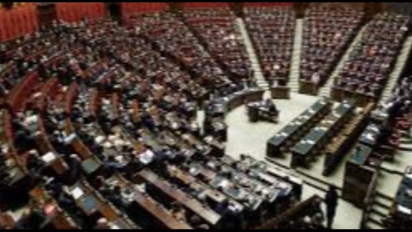 Il Governo italiano frena sul blocco a motori endotermici nel 2035