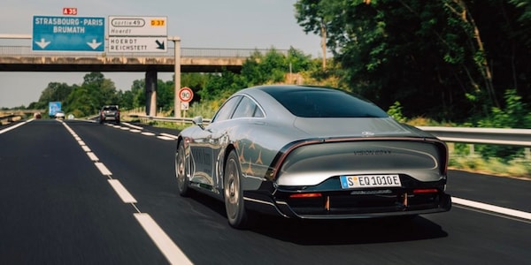 Mercedes Vision Eqxx,1.202 km con una carica in traffico reale