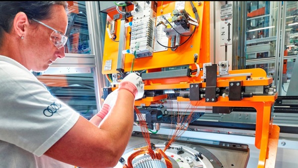 Audi investe 301 milioni per la produzione di motori elettrici in Ungheria