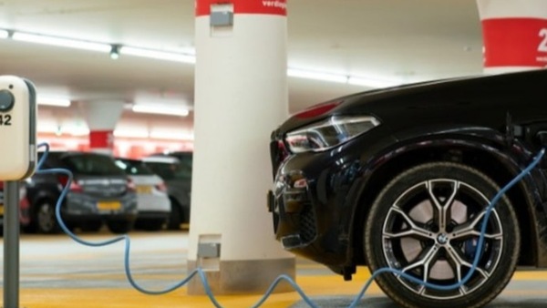 Stop ai motori benzina 2035, e-fuels e l'impegno strappato alla Commissione