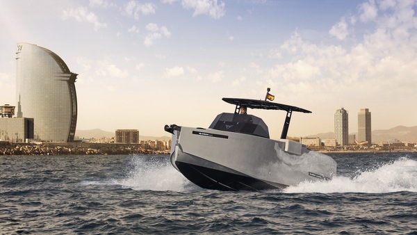 Cupra firma lo yacht ibrido di De Antonio, il D8 Formentor