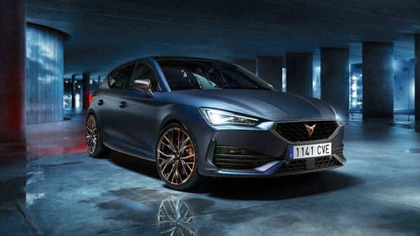 Cupra Leon VZ Carbon, 5 porte con un extra di sportività