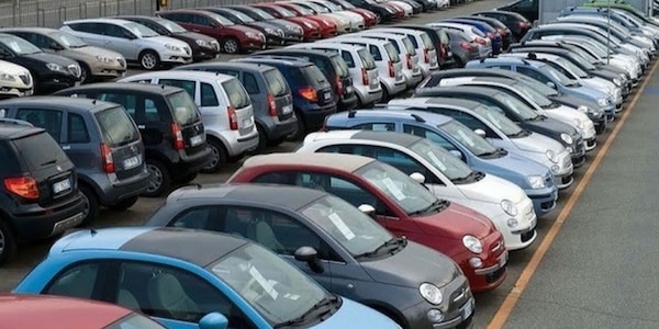 Auto usate: a giugno crollo delle vendite di quasi il 18%