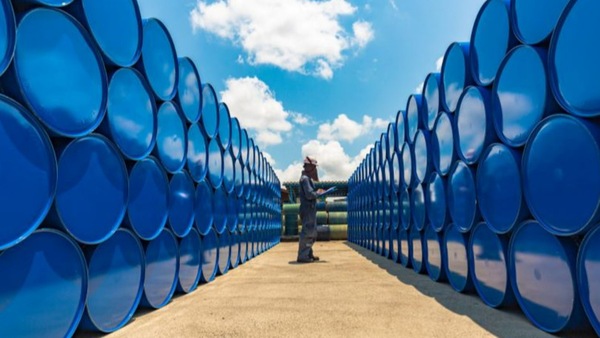 Elettrico: risparmiati milioni di barili di petrolio